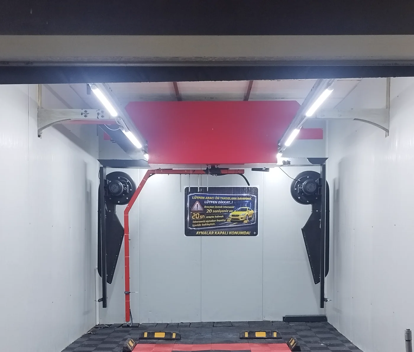 Kurulu ZetaWash temassız araç yıkama ünitesi